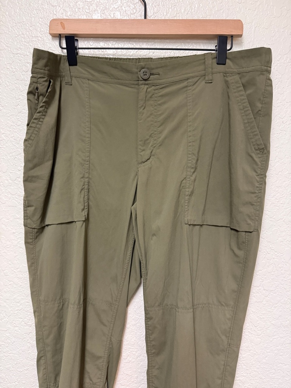 REI Olive Green Casual Cargo Pants Size 14 - Picture 4 of 16